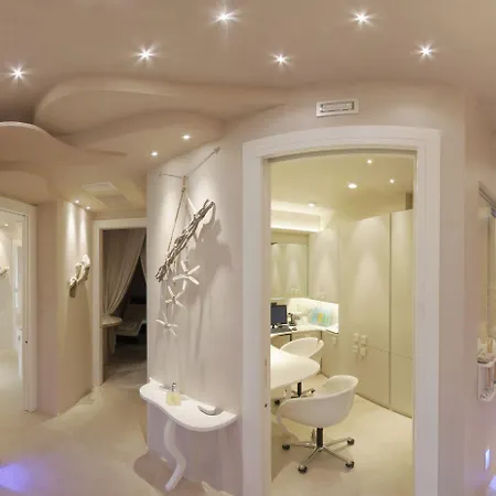 Apartahotel & Mirabel