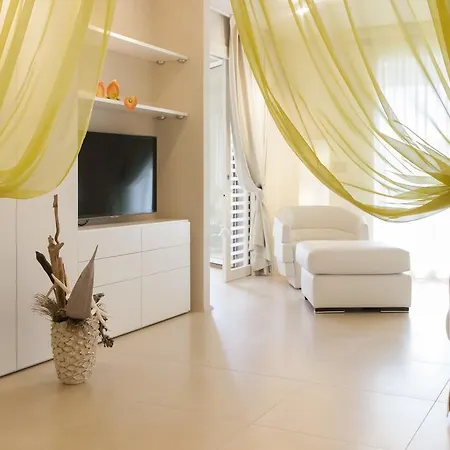Apart Otel & Mirabel Grado