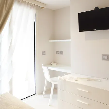Apart Otel & Mirabel 3*