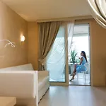 & Mirabel 3* 그라도