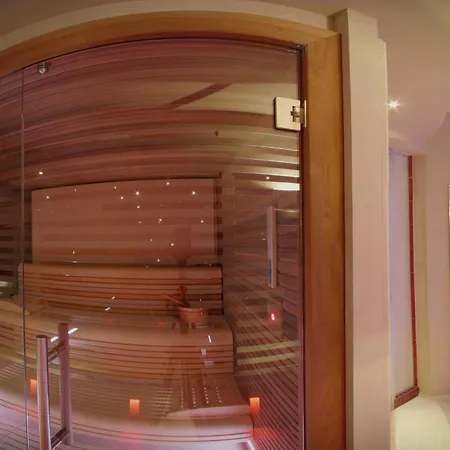 & Mirabel Aparthotel