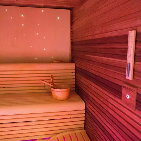 & Mirabel Aparthotel