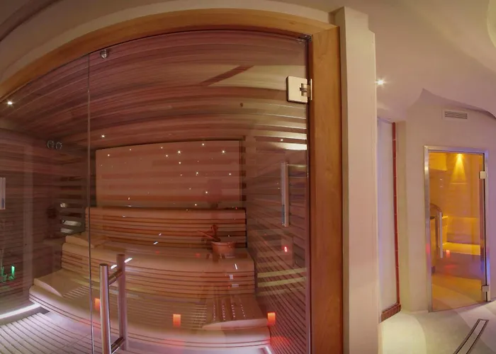 & Mirabel Aparthotel