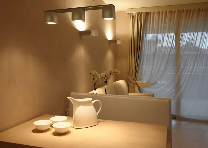 & Mirabel Aparthotel